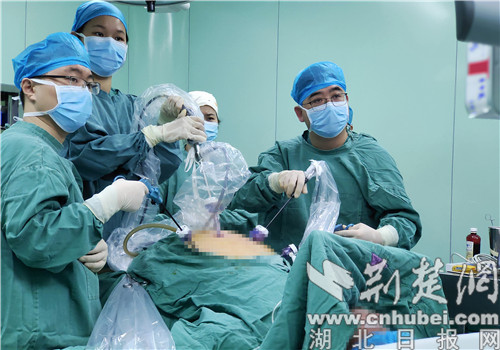 多少斤可以做减重手术 ede24dd040f074603a8a376ed79f9dd4.jpg