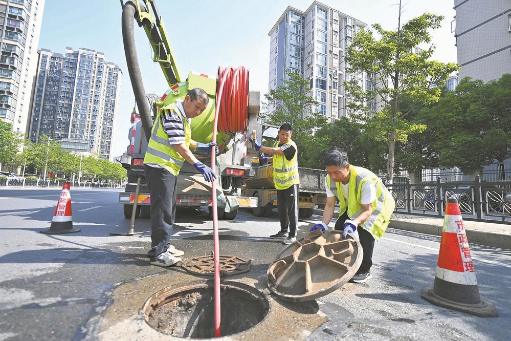 管道淤泥并保持光滑的流动