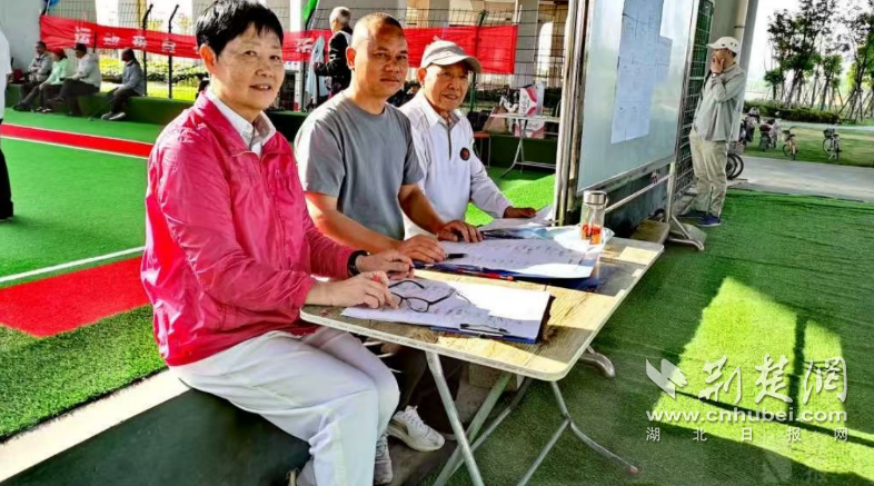 在劳动节展示您的风格，并通过发出热量并展现