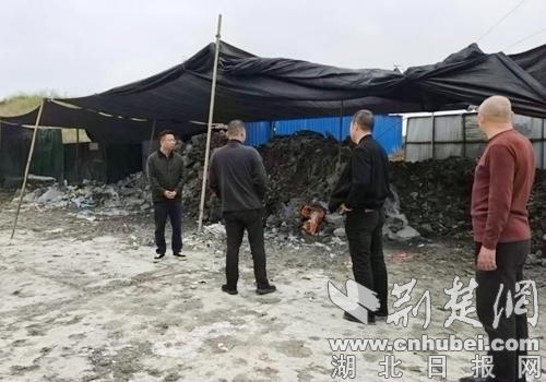 襄阳高新区勤力拒绝建筑垃圾推进长效管理