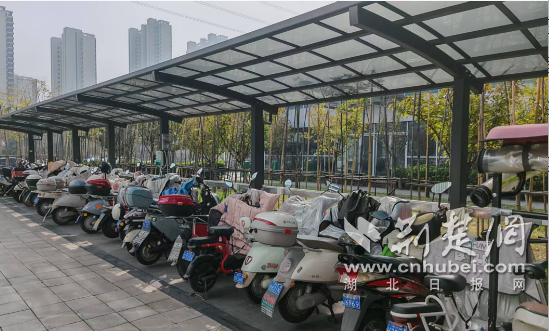 翻译错误：解析值时遇到意外字符：<