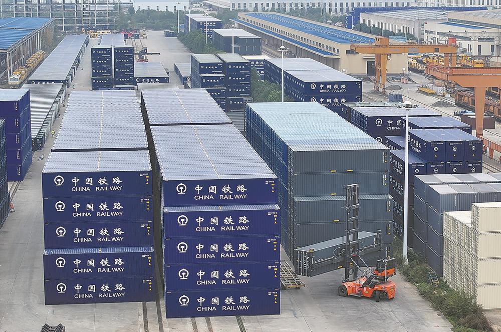 打造“钢铁丝绸之路”