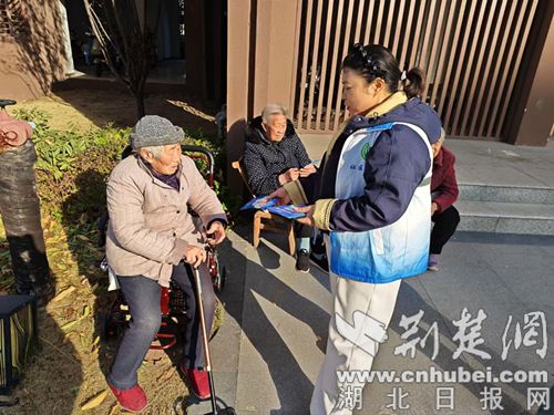 襄阳刘集山湖高科技社区开展公关活动，推广医