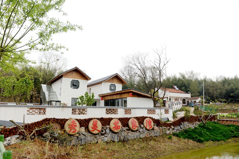 老河口市累計接待武漢,十堰,襄陽等地旅遊團隊22個,接待遊客160多萬