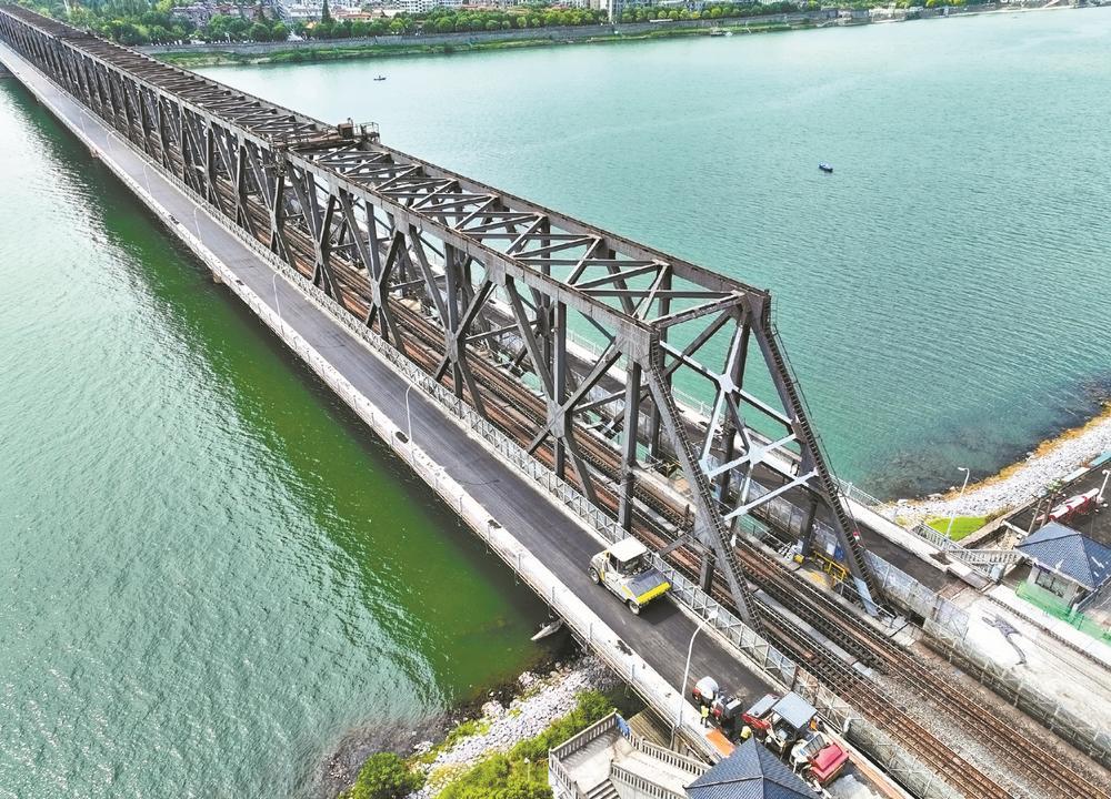 襄阳汉江一桥图片